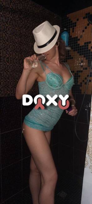 Фотография номер 2 - ВеселыеПодружк, 19 лет